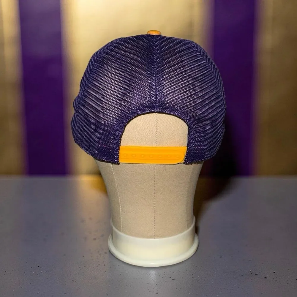 NFL Team Apparel Minnesota Vikings Snapback Trucker Hat O/S